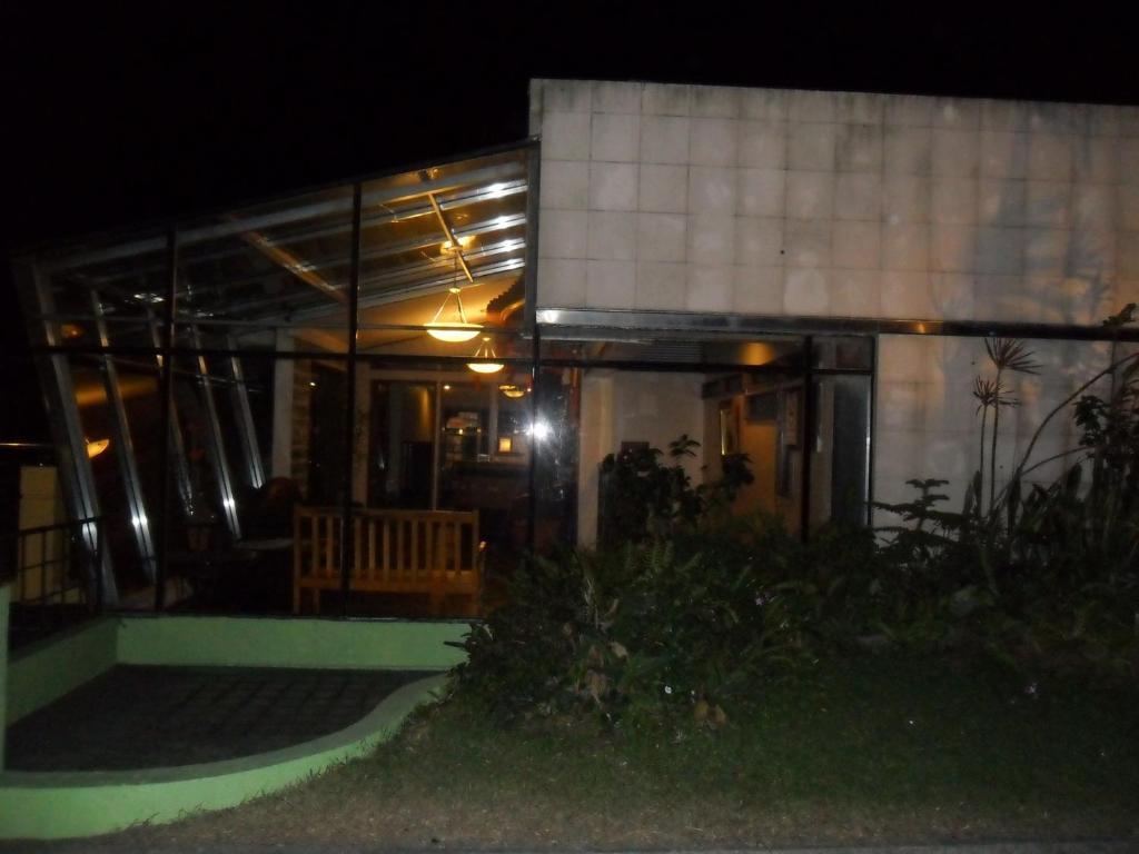 Tagaytay Econo Hotel Tagaytay City Kültér fotó