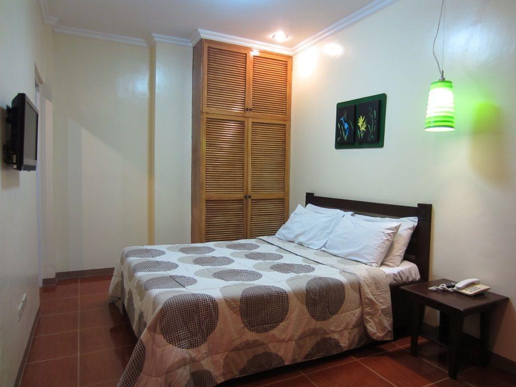 Tagaytay Econo Hotel Tagaytay City Kültér fotó