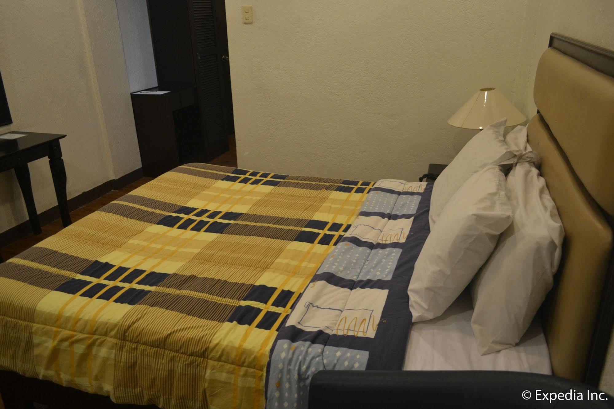 Tagaytay Econo Hotel Tagaytay City Kültér fotó