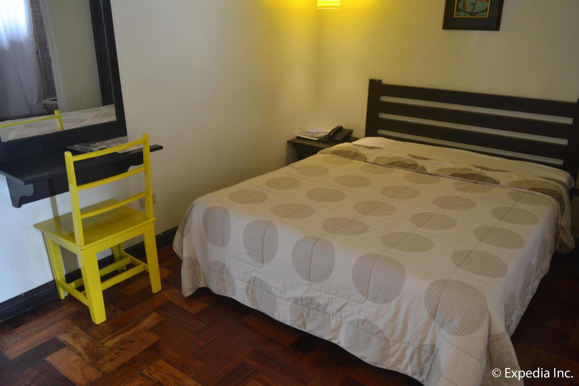 Tagaytay Econo Hotel Tagaytay City Kültér fotó